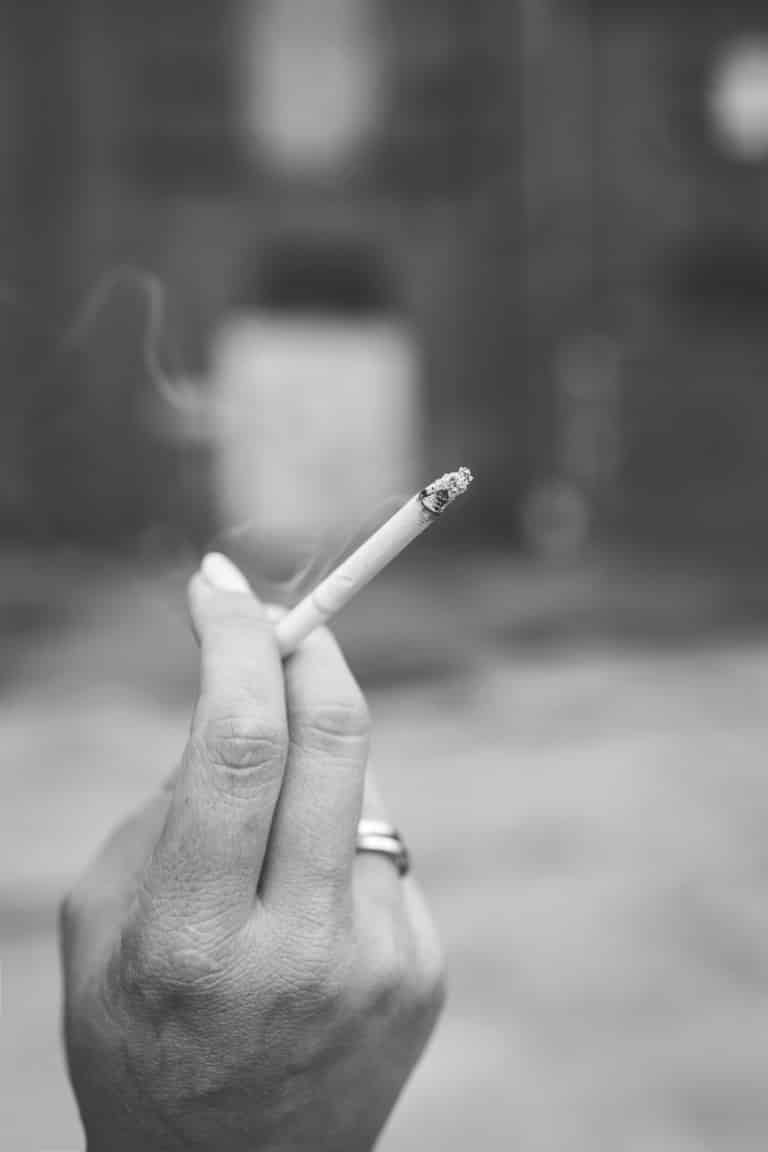 Was Hilft Gegen Gelbe Finger Vom Rauchen Gelbe Finger vom Rauchen? So bekommst Du sie weg